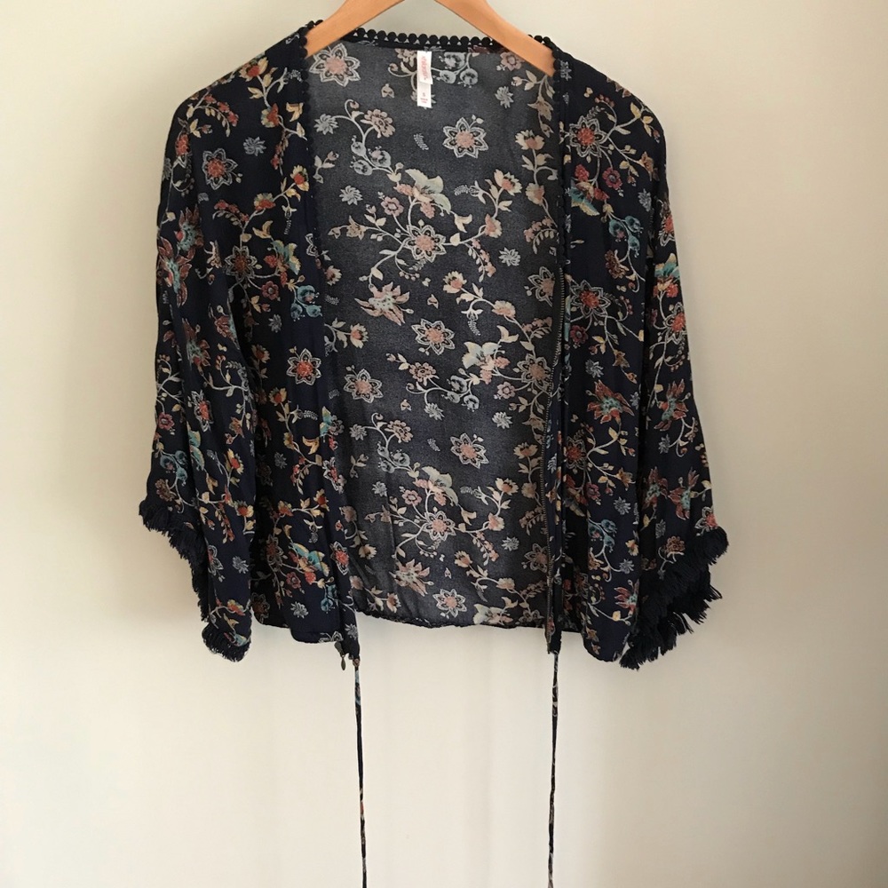Xhilaration Boho Floral Kimono